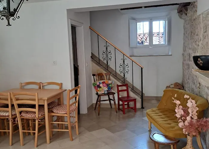 Beautiful View House, Old Town