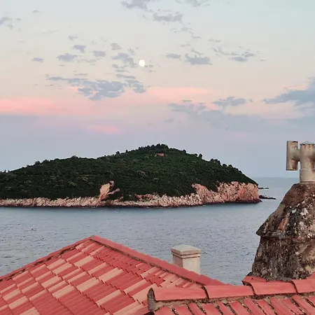 Beautiful View House, Old Town בית נופש *