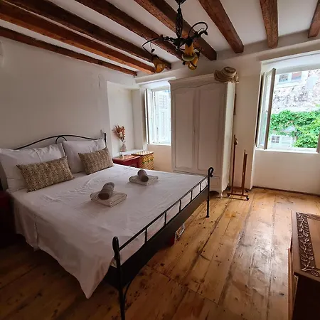 Beautiful View House, Old Town